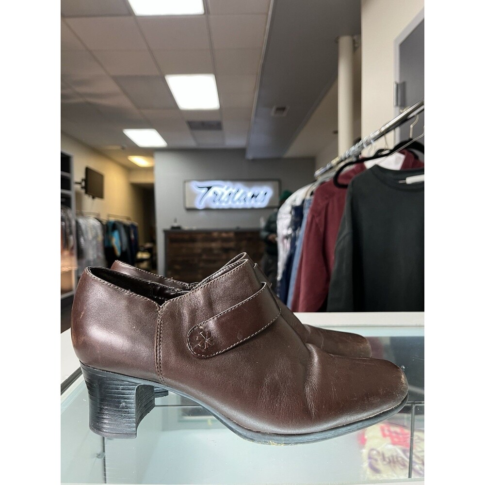 Clarks Bendables Womens Zipper Stacked Heel Ankle Boots Size 8.5M Brown Leather